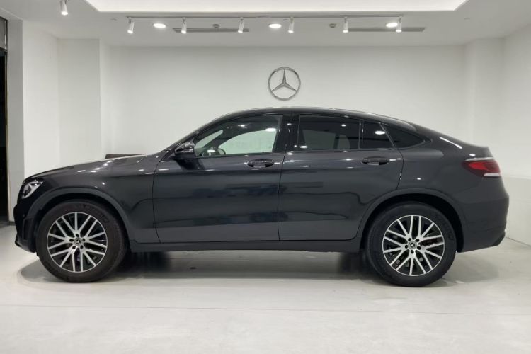 Used Mercedes-Benz GLC Coupe 2023 GLC 260 4MATIC Coupe SUV Exterior 4