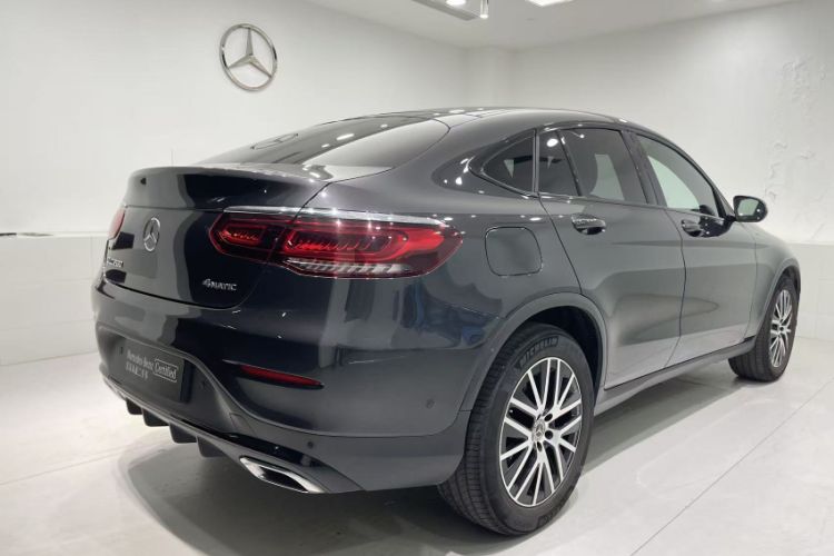 Used Mercedes-Benz GLC Coupe 2023 GLC 260 4MATIC Coupe SUV Exterior 7