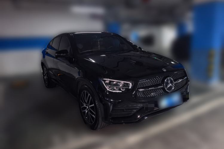 Used Mercedes-Benz GLC Coupe 2023 GLC 260 4MATIC Coupe SUV Front Right 45 Deg