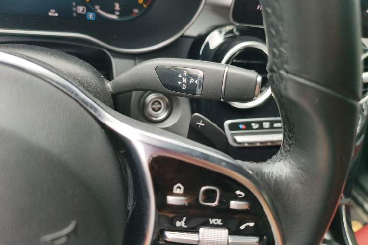 Used Mercedes-Benz GLC Coupe 2023 GLC 260 4MATIC Coupe SUV Gear Lever