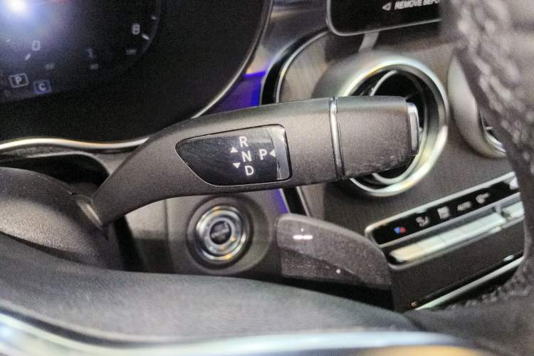 Used Mercedes-Benz GLC Coupe 2023 GLC 300 4MATIC Coupe SUV Gear Lever