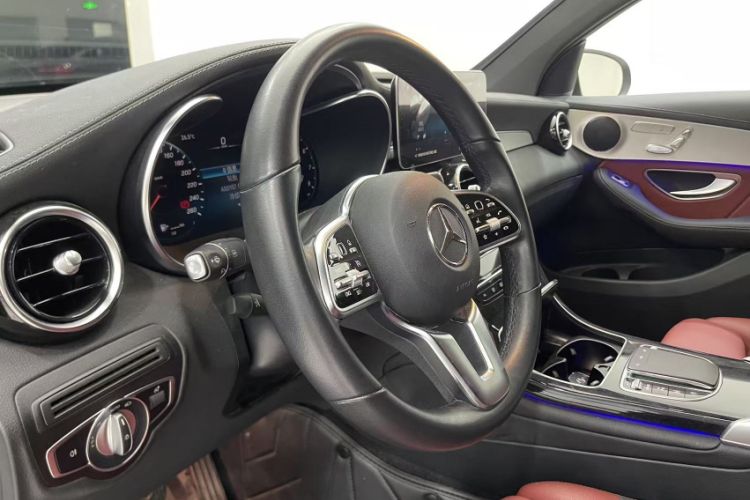 Used Mercedes-Benz GLC Coupe 2023 GLC 260 4MATIC Coupe SUV Interior 2