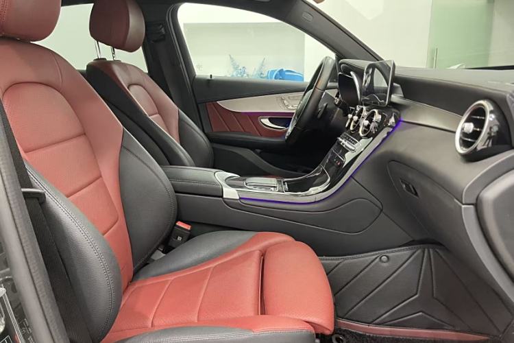 Used Mercedes-Benz GLC Coupe 2023 GLC 260 4MATIC Coupe SUV Interior 5