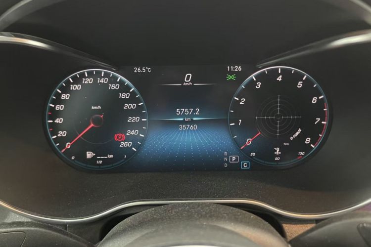 Used Mercedes-Benz GLC Coupe 2023 GLC 260 4MATIC Coupe SUV Odometer Close Up