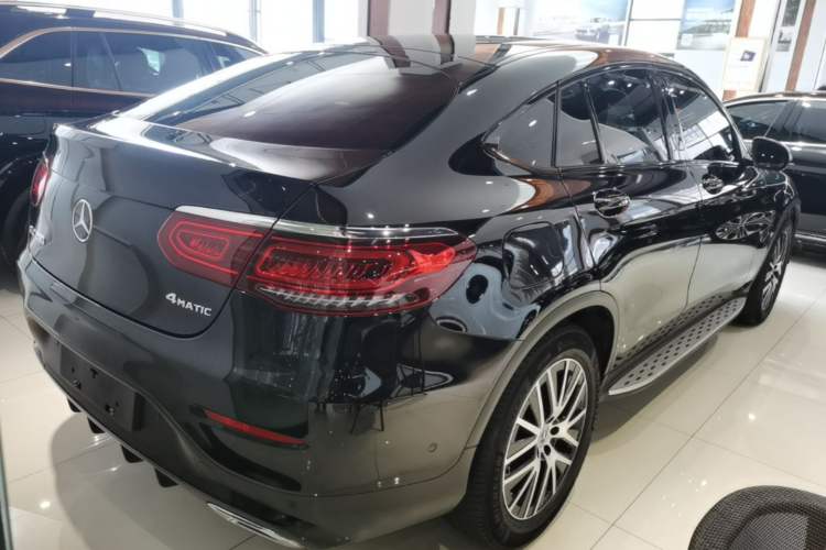 Used Mercedes-Benz GLC Coupe 2023 GLC 260 4MATIC Coupe SUV Rear Right 45 Deg