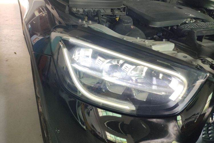 Used Mercedes-Benz GLC Coupe 2023 Refreshed GLC 260 4MATIC Coupe SUV Right Front Headlight
