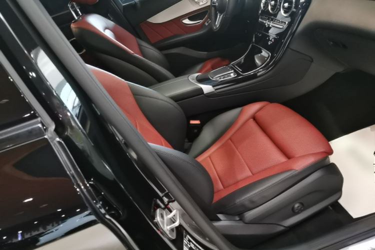 Used Mercedes-Benz GLC Coupe 2023 GLC 260 4MATIC Coupe SUV Right Front Seat