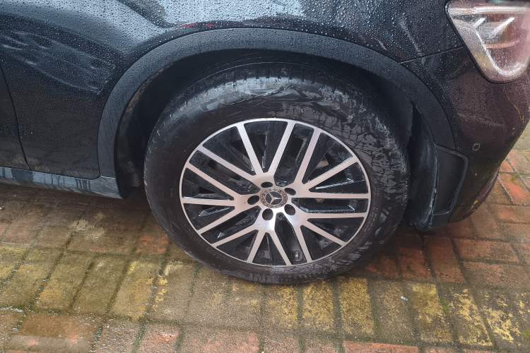 Used Mercedes-Benz GLC Coupe 2023 GLC 260 4MATIC Coupe SUV Right Front Wheel Hub