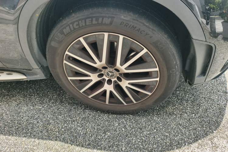 Used Mercedes-Benz GLC Coupe 2023 GLC 260 4MATIC Coupe SUV Right Front Wheel Hub