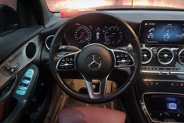 Used Mercedes-Benz GLC Coupe 2023 GLC 260 4MATIC Coupe SUV Steering Wheel