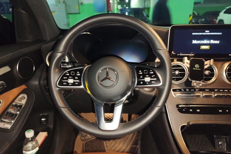 Used Mercedes-Benz GLC Coupe 2023 GLC 300 4MATIC Coupe SUV Steering Wheel