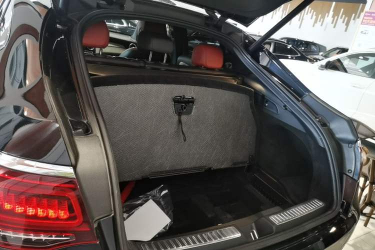 Used Mercedes-Benz GLC Coupe 2023 GLC 260 4MATIC Coupe SUV Trunk