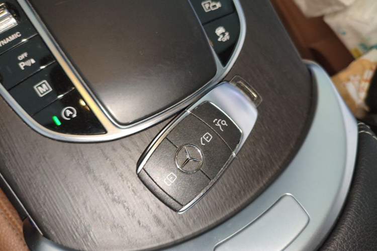 Used Mercedes-Benz GLC Coupe 2023 GLC 300 4MATIC Coupe SUV Vehicle Key