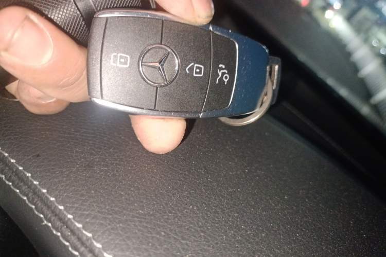 Used Mercedes-Benz GLC Coupe 2023 GLC 260 4MATIC Coupe SUV Vehicle Key