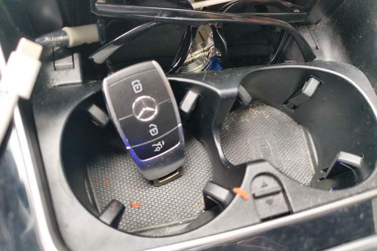 Used Mercedes-Benz GLC Coupe 2023 GLC 260 4MATIC Coupe SUV Vehicle Key