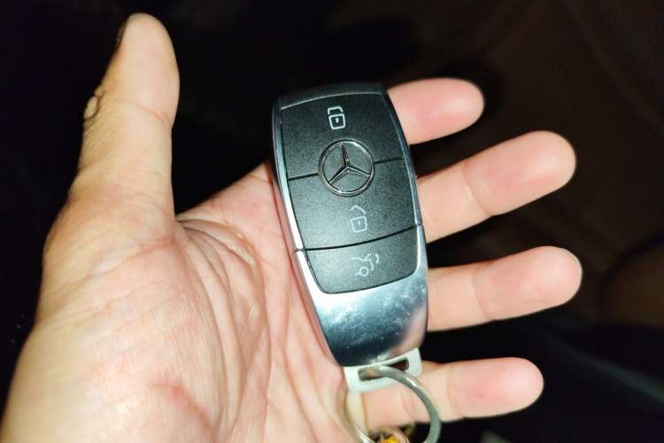 Used Mercedes-Benz GLC Coupe 2023 GLC 300 4MATIC Coupe SUV Vehicle Key