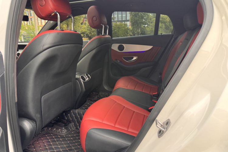 Used Mercedes-Benz GLC Coupe 2023 GLC 260 4MATIC Coupe SUV Interior 5