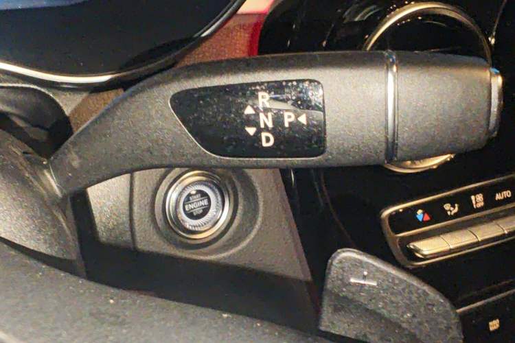 Used Mercedes-Benz GLC Coupe 2023 GLC 260 4MATIC Coupe SUV Gear Lever