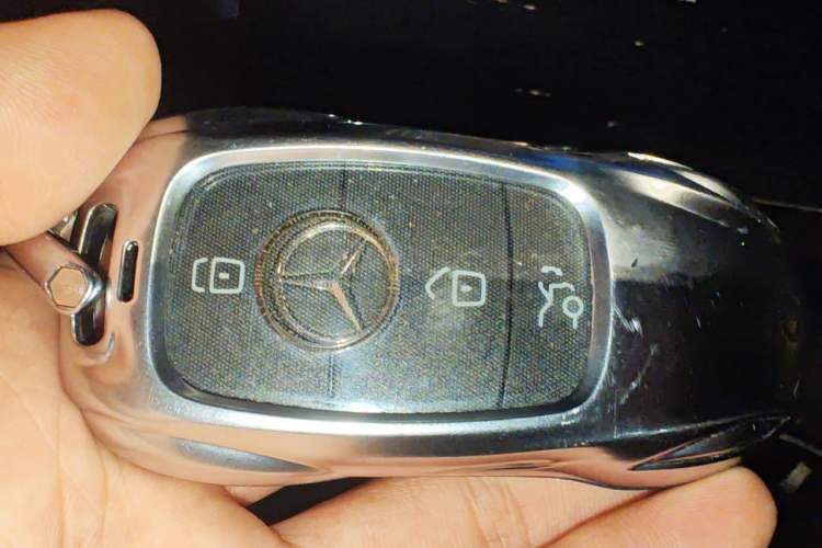 Used Mercedes-Benz GLC Coupe 2023 GLC 260 4MATIC Coupe SUV Vehicle Key