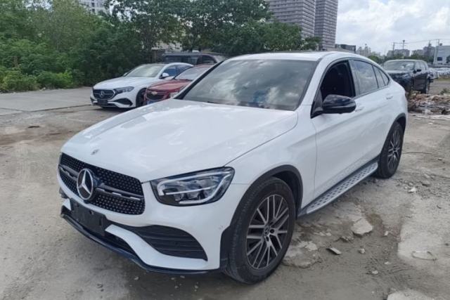 Ojetý Mercedes-Benz GLC Coupe 2023 GLC 260 4MATIC Coupe SUV