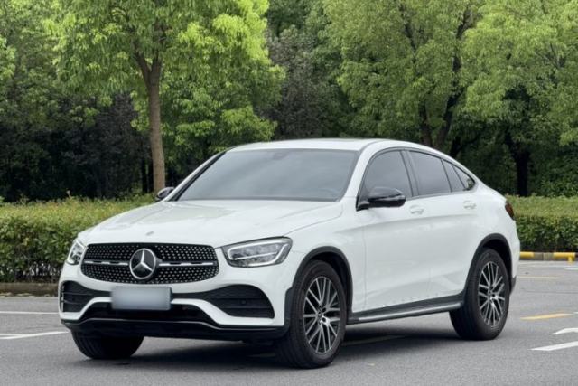 Mercedes-Benz GLC Coupe 2023 GLC 260 4MATIC Coupe SUV usata