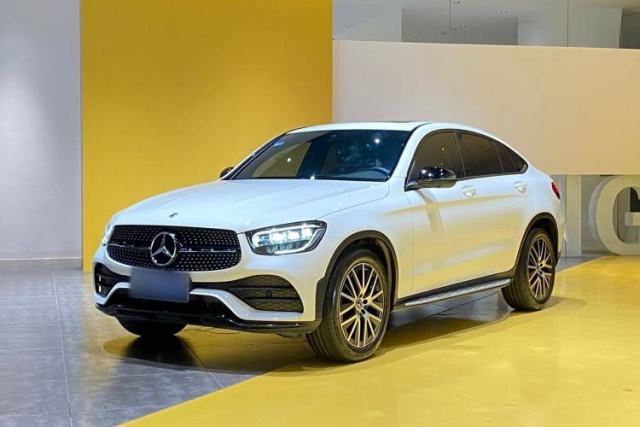 Ojetý Mercedes-Benz GLC Coupe 2023 GLC 260 4MATIC Coupe SUV