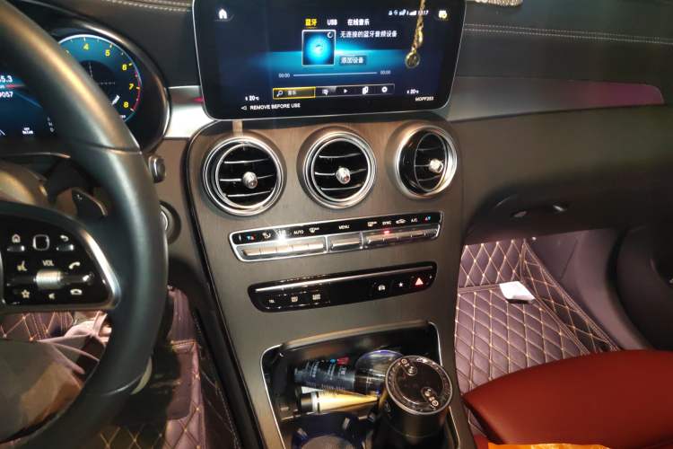 Used Mercedes-Benz GLC Coupe 2023 GLC 300 4MATIC Coupe SUV Audio And AC Panel