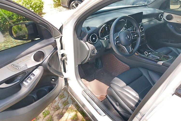 Used Mercedes-Benz GLC Coupe 2023 GLC 260 4MATIC Coupe SUV Driver Seat