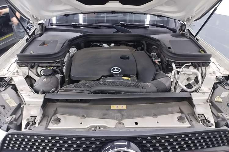 Used Mercedes-Benz GLC Coupe 2023 GLC 260 4MATIC Coupe SUV Engine Bay