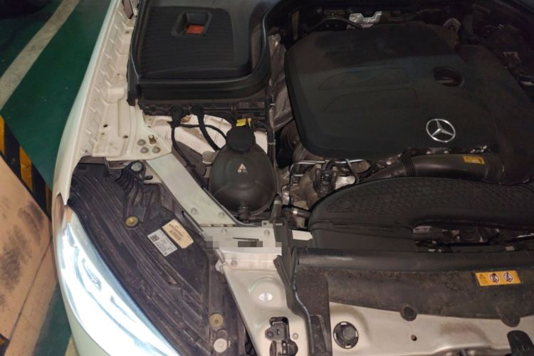 Used Mercedes-Benz GLC Coupe 2023 GLC 260 4MATIC Coupe SUV Engine Bay Right