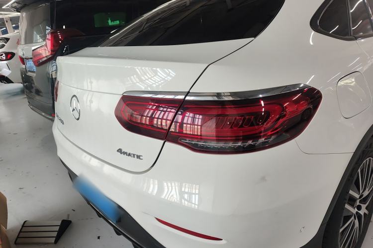 Used Mercedes-Benz GLC Coupe 2023 GLC 260 4MATIC Coupe SUV Exterior 4