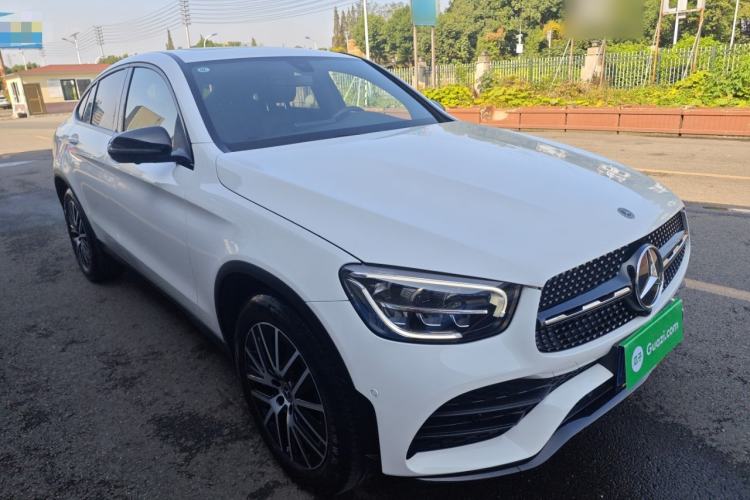Used Mercedes-Benz GLC Coupe 2023 GLC 260 4MATIC Coupe SUV Front Right 45 Deg