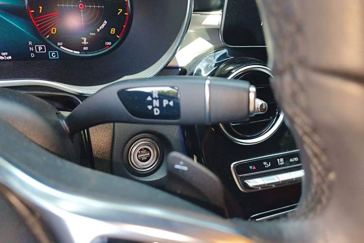 Used Mercedes-Benz GLC Coupe 2023 GLC 260 4MATIC Coupe SUV Gear Lever