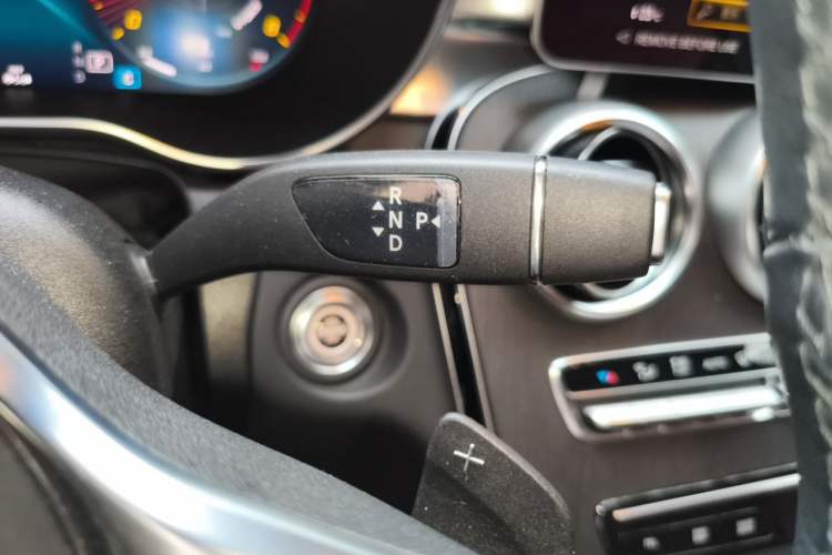 Used Mercedes-Benz GLC Coupe 2023 GLC 300 4MATIC Coupe SUV Gear Lever