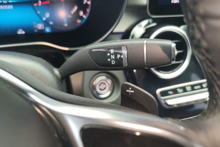 Used Mercedes-Benz GLC Coupe 2023 GLC 260 4MATIC Coupe SUV Gear Lever