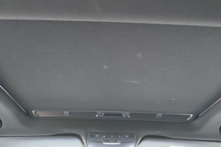 Used Mercedes-Benz GLC Coupe 2023 GLC 260 4MATIC Coupe SUV Headliner