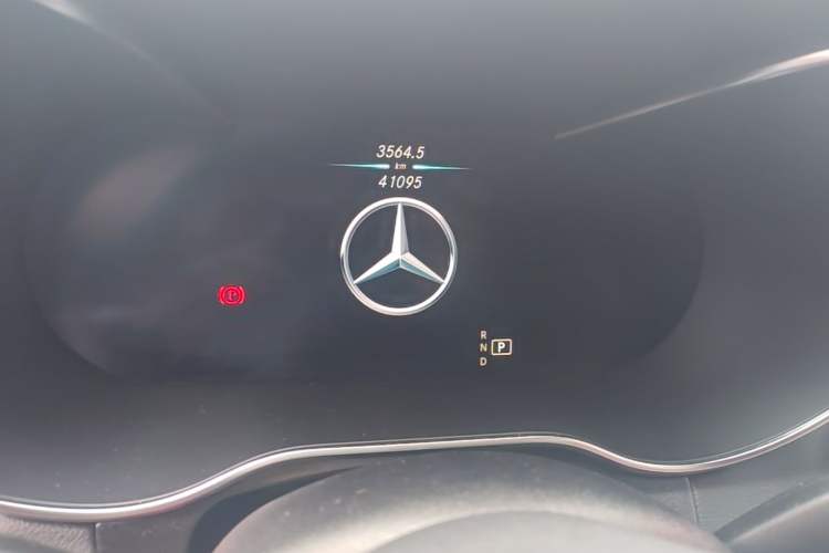 Used Mercedes-Benz GLC Coupe 2023 GLC 300 4MATIC Coupe SUV Instrument Cluster