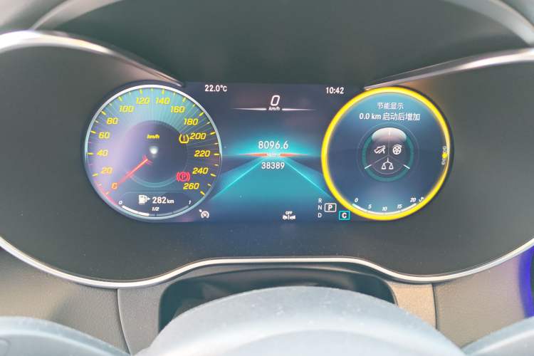 Used Mercedes-Benz GLC Coupe 2023 GLC 260 4MATIC Coupe SUV Instrument Cluster