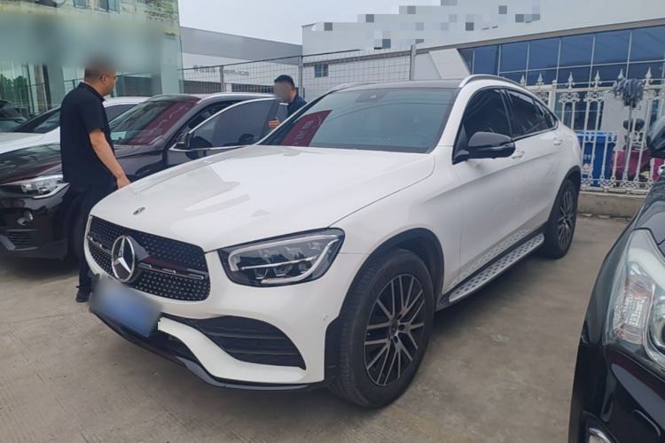 Used Mercedes-Benz GLC Coupe 2023 GLC 300 4MATIC Coupe SUV Guazi used car, China used car export, Used car for sale, Used cars, Cheapest cars for sale