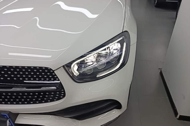 Used Mercedes-Benz GLC Coupe 2023 GLC 300 4MATIC Coupe SUV Left Front Headlight