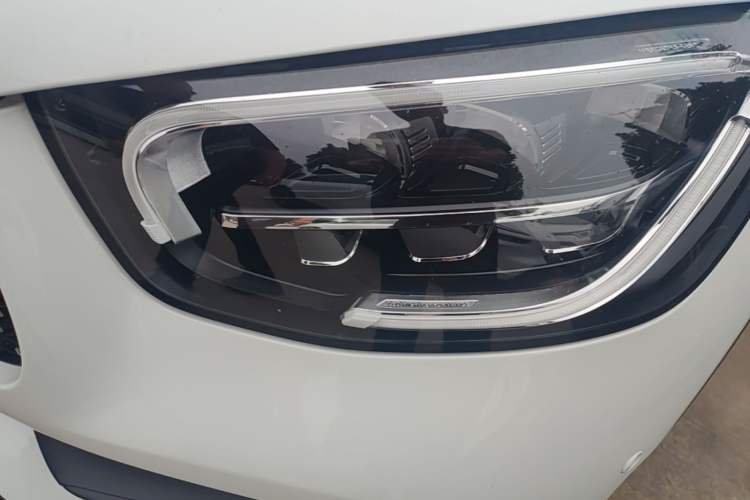 Used Mercedes-Benz GLC Coupe 2023 GLC 300 4MATIC Coupe SUV Left Front Headlight
