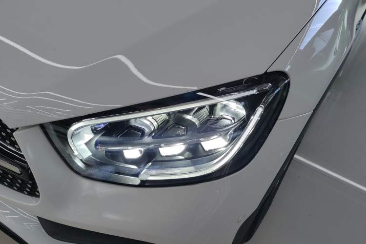 Used Mercedes-Benz GLC Coupe 2023 GLC 300 4MATIC Coupe SUV Left Front Headlight