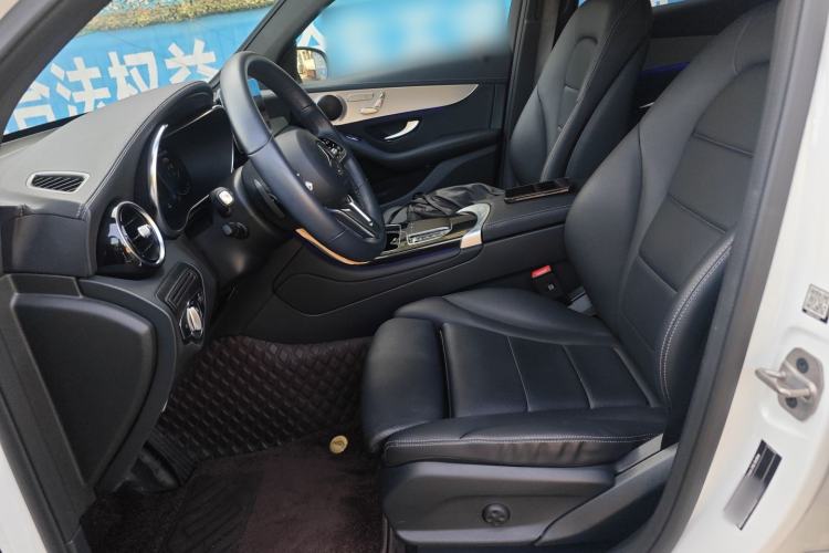 Used Mercedes-Benz GLC Coupe 2023 GLC 260 4MATIC Coupe SUV Left Front Seat
