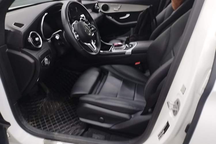 Used Mercedes-Benz GLC Coupe 2023 GLC 260 4MATIC Coupe SUV Left Front Seat