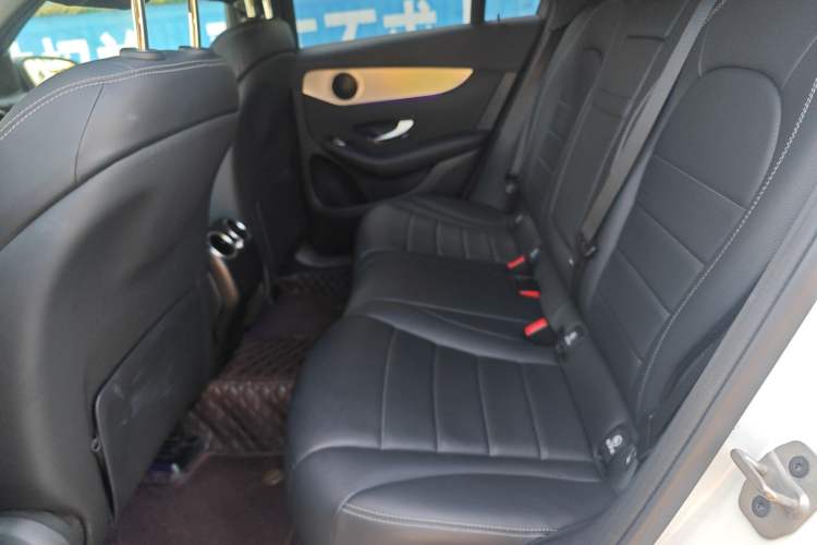 Used Mercedes-Benz GLC Coupe 2023 GLC 260 4MATIC Coupe SUV Left Rear Seat