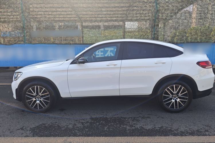 Used Mercedes-Benz GLC Coupe 2023 GLC 260 4MATIC Coupe SUV Left Side