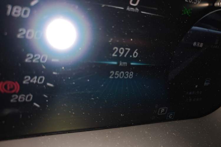 Used Mercedes-Benz GLC Coupe 2023 GLC 260 4MATIC Coupe SUV Odometer Close Up