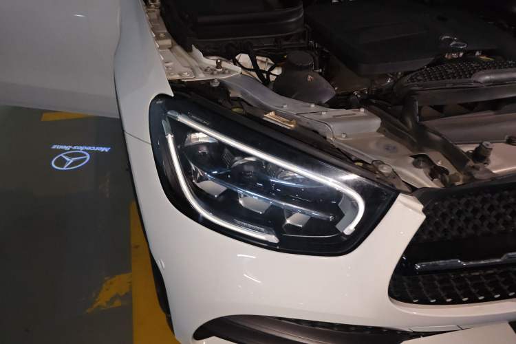 Used Mercedes-Benz GLC Coupe 2023 GLC 300 4MATIC Coupe SUV Right Front Headlight