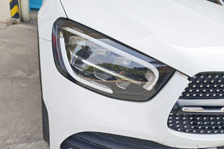 Used Mercedes-Benz GLC Coupe 2023 GLC 260 4MATIC Coupe SUV Right Front Headlight