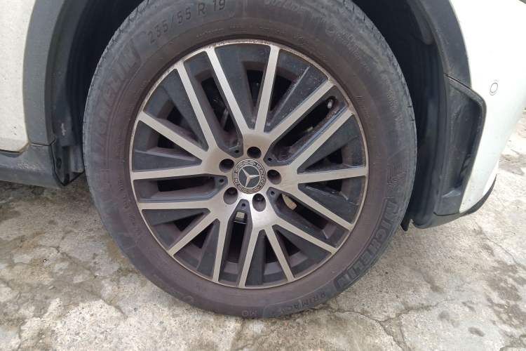 Used Mercedes-Benz GLC Coupe 2023 GLC 260 4MATIC Coupe SUV Right Front Wheel Hub